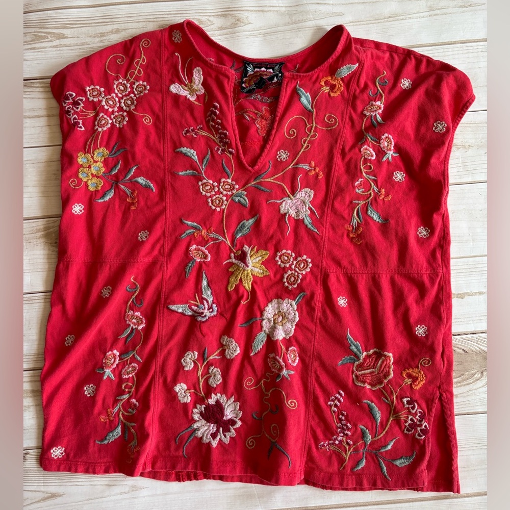 Johnny Was Suki Easy Paneled embroidered floral tee